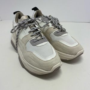 New Women’s ShuShop Vici Collection Perla Running  Sole Sneaker Sz 8 White